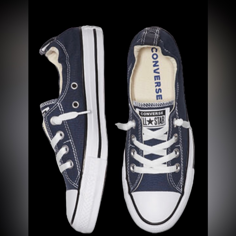 Chuck Taylor All Star Shoreline Slip navy 
$60.00
WOMEN'S LOW TOP SHOE